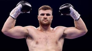  Il 38nne Dillian Whyte assiste al successo di Fisher su  Pirotton e lo sfida in un prossimo evento Zuffa