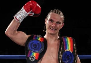 Il vacante Ibo dei welter tra Rafferty e Martirosyan in palio il 7 novembre a Manchester