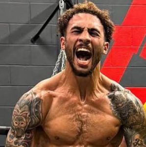 Ben Whittaker è diventato sfidante Ibf ma c'è qualcuno che gli consiglia di evitare Benavidez !