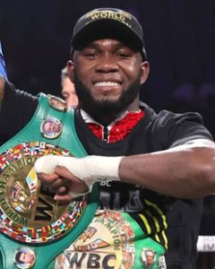 Il Campione WBC Adames in novembre a Riyadh affronterà Warburton senza titolo in palio