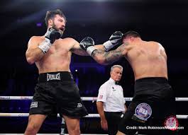 In Inghilterra  Pat Brown conserva i titoli  battendo  Vasil  Ducar  per ko 