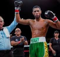 A Newark Hebert Conceicao batte ai punti  Johan Gonzales. Veron campione Wbo Latino 