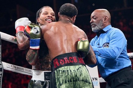 Davis Gervonta spinto ANGOLO da ROACH CANCELLA