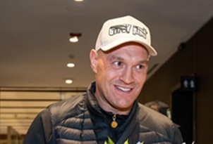 Il manager personale di Tyson  Fury dichiara:- Si è messo a dieta e fa footing tutte le mattine....