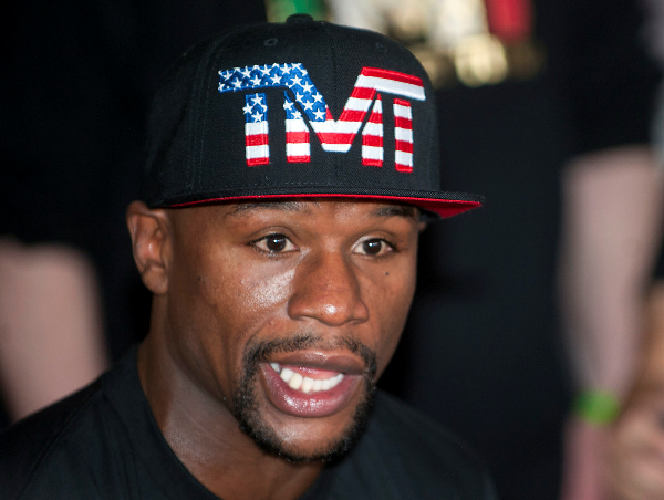 Floyd Mayweather a 49 anni progetta tre performance in otto mesi .E non si fermerà.... 