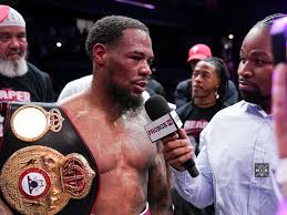 Lamont Roach  sfida " Tank "Davis  ad affrontarlo a centro ring nel prossimo match