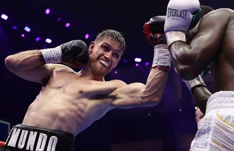 Callum Smith batte il connazionale  Buatsi  dopo un match  dai contenuti agonistici altissimi- VIDEO