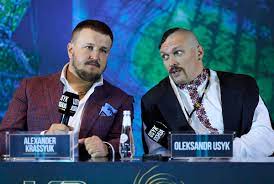 Olexandr Usyk tenta di spiegare  perchè ha licenziato il manager Krassyuk ma non convince...