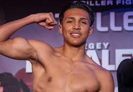 A Glendale  Emiliano   Vargas  vince all'ottavo round su Quintana in modo misterioso 