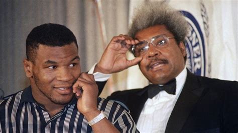 Mike Tyson racconta di James Brown, re del soul, manager più esoso di Don King 