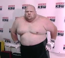  Butterbean insiste:- Jake Paul e  MikeTyson  non combatterbanno nemmeno a novembre..