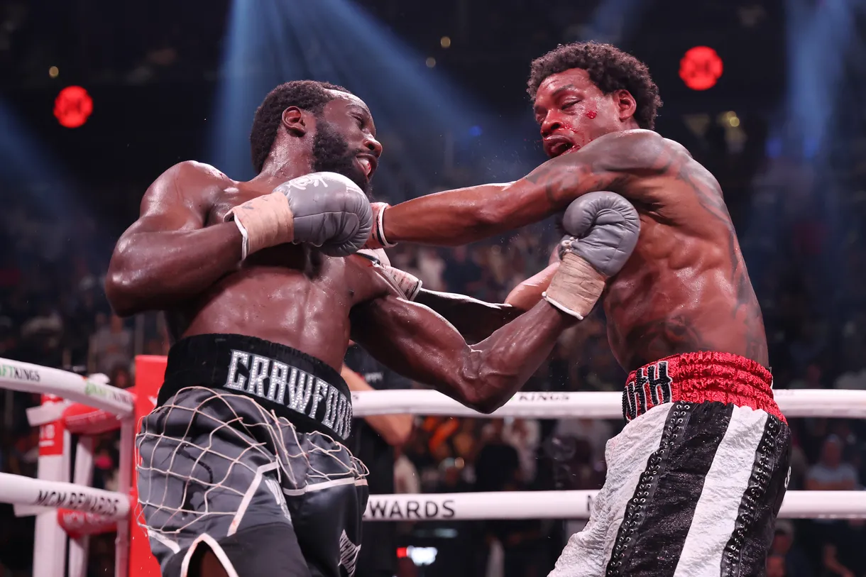 00000000Crawfod beat Spence