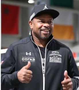 Jones Jr con Cappello