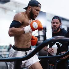 A quasi 37 anni Chris Eubank Jnr  si sta preparando per tornare sul ring 