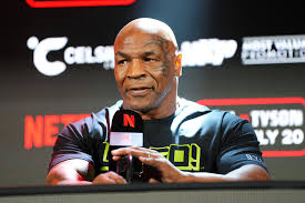 Mike Tyson invita personalmente  Usyk a battersi con lo sfidante  Agyt Kabayel (2)