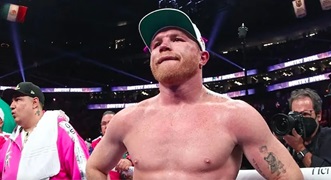 ALVAREZ con cappello