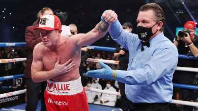  Saul Alvarez contro Benavidez solo dopo averlo visto affrontare  GVozdyk