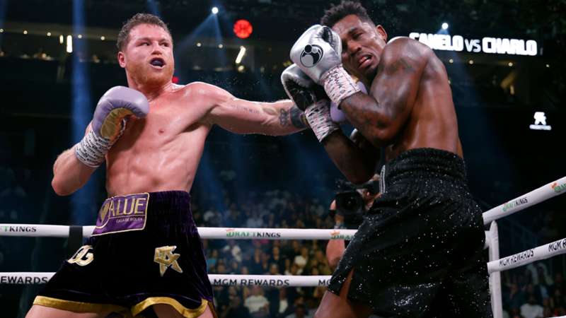 Clamoroso! Canelo potrebbe lasciare la PBC e tornare con la Matchroom  