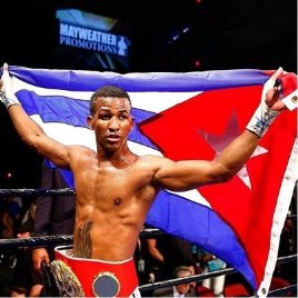Barthelemy Rances con bandiera