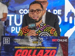 COLLAZO Oscar microfono