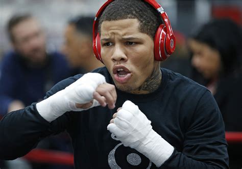 Davis Gervonta con cuffie