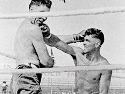 Accadde oggi 4 luglio: Jack Dempsey, Aaron Pryor, Tommy Burns, Jack Johnson - VIDEO