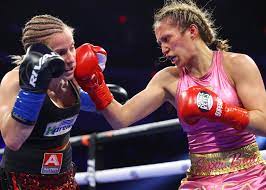 Estrada Seniesa vince Wba e Wbc