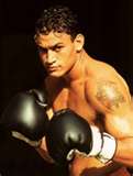 A 48 anni l'ex iridato Acelino Freitas rientra e vince per ko al 1°round
