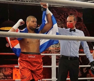 Larduet vince ad Amurgo