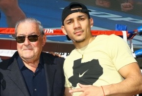 Lopez Teofimo con Arum