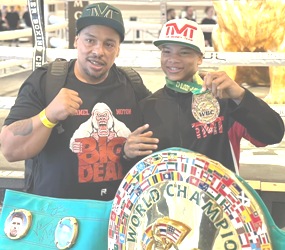 Motom Curmel e Mayweather