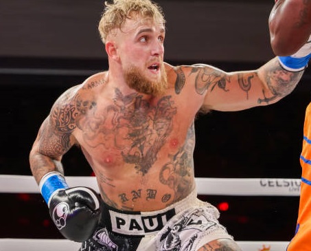 Jake Paul vince un match  poco credibile ma sfida Canelo Alvarez !!  VIDEO 