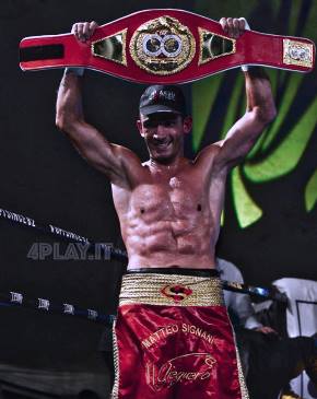 Signani campione latino