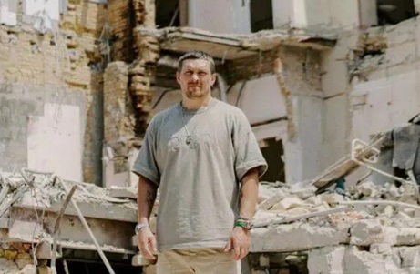 USYK OLE TRA LE ROVINE