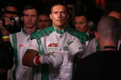 Usyk entra sul ring