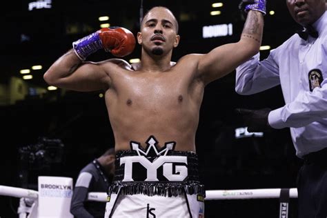 L'emergente supermedio  di Brooklyn  Junior Younan vince il primo titolo da imbattuto