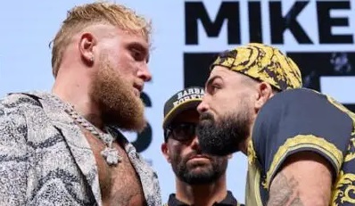 Jake Paul è stato costretto a pesarsi nudo per fare il limite di peso a  Tampa 