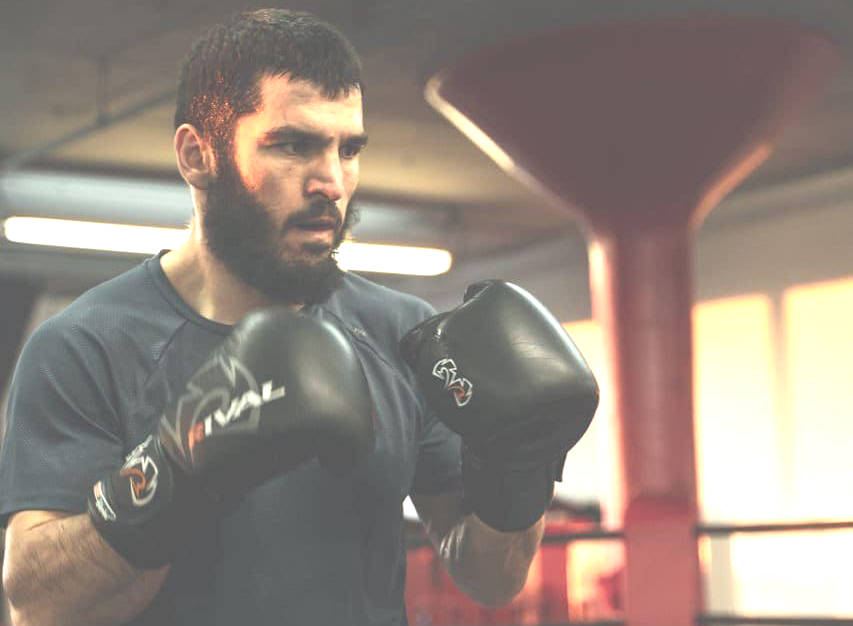 beterbiev con barba